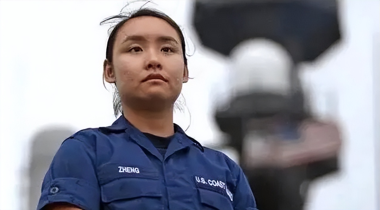 华裔女兵郑浩儿:出生上海,主动在美参军,曾用中文警告我国海军