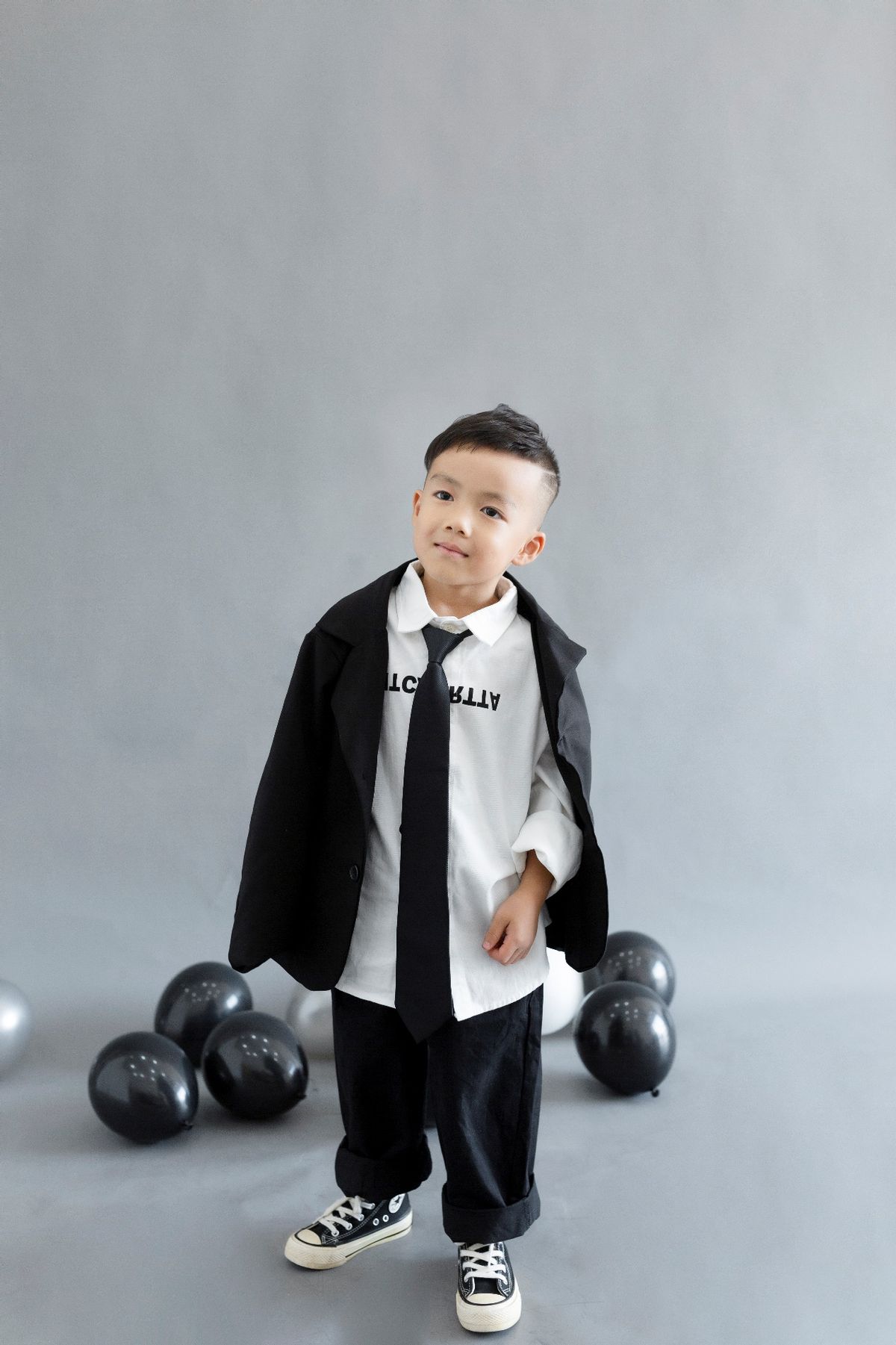 王梓熙荣获第六届澳门国际少儿时装周江门站超人气总亚军