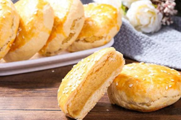 想吃板栗酥糕不用买,在家教你做,不用烤箱也酥脆,比买的更好吃