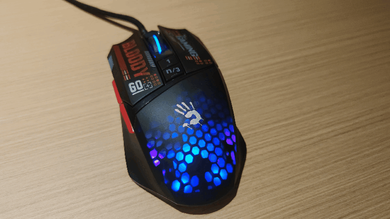 灵活免驱的游戏鼠标,双飞燕血手幽灵v8m max mini体验