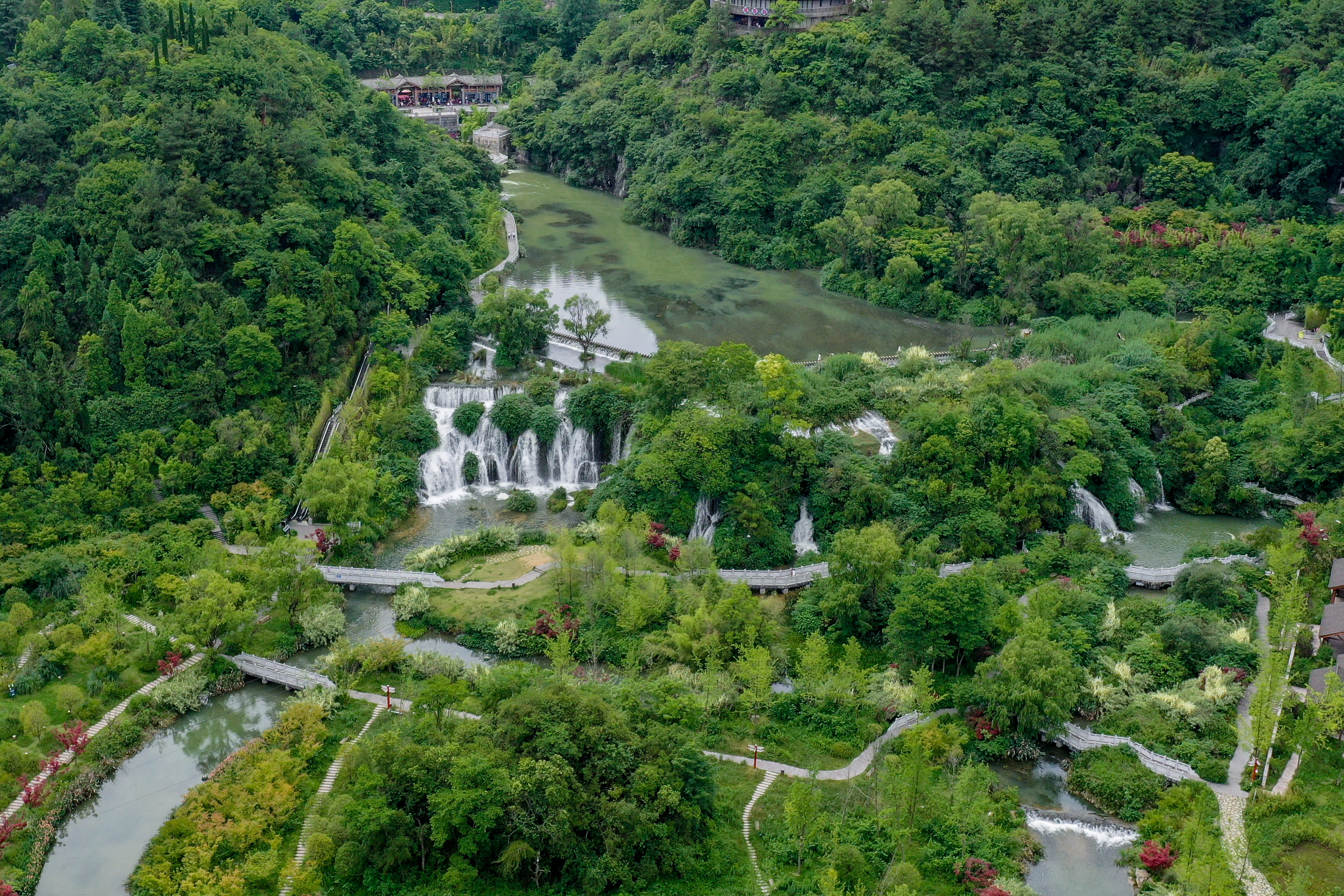 天河潭全景图图片