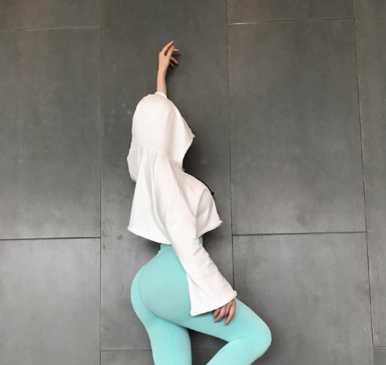 四川女孩左公子,拥有完美身材比例,正确运动你也可以