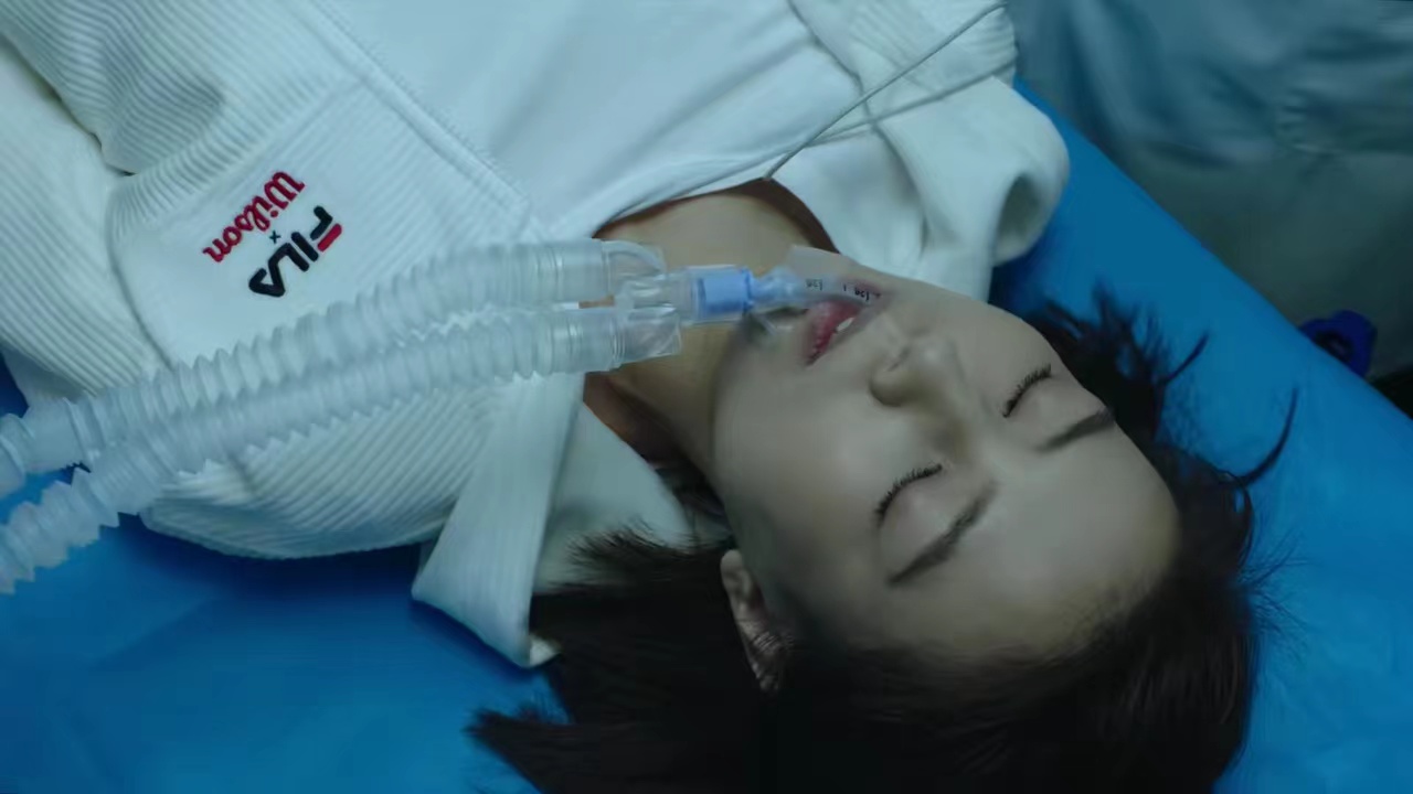 《完美伴侣》女主差点猝死,这个心机美女,成功引起了观众的注意