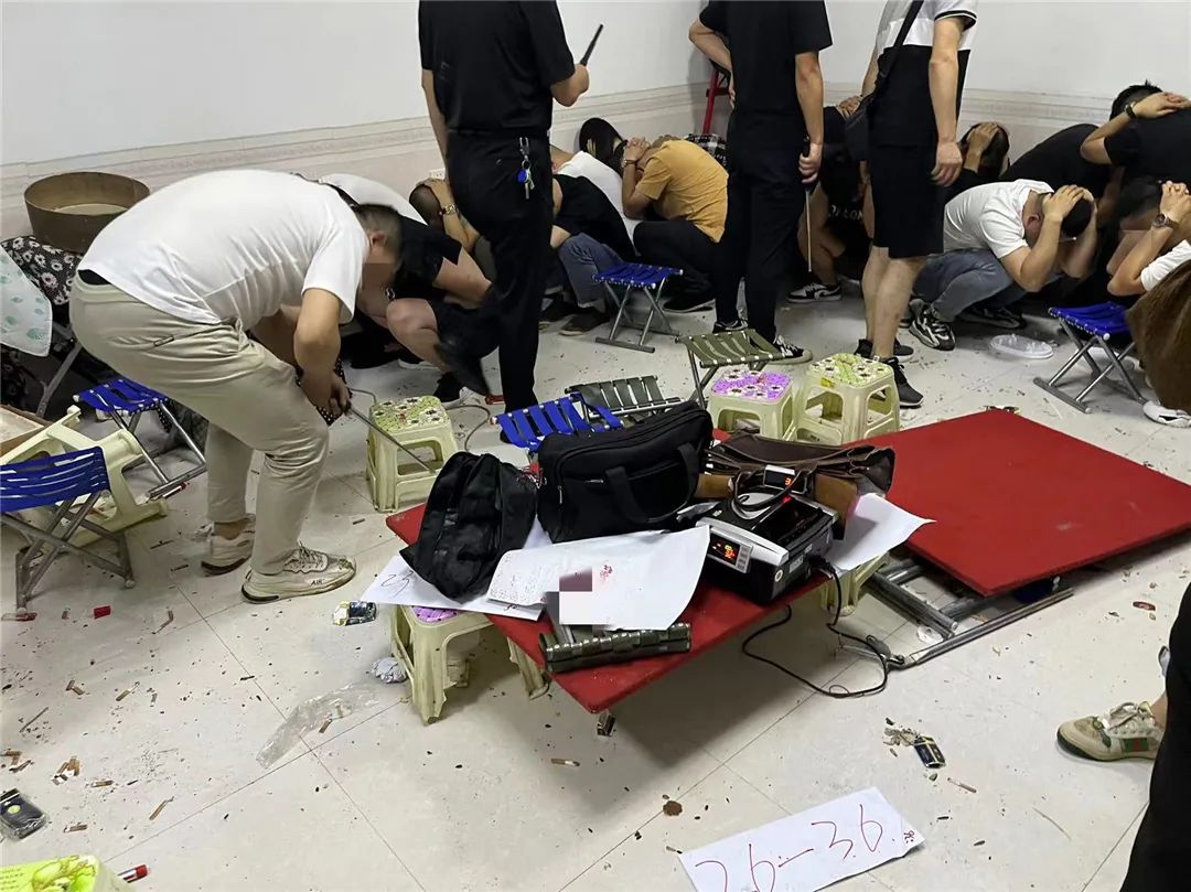 重拳出击庆阳西峰公安捣毁赌博窝点