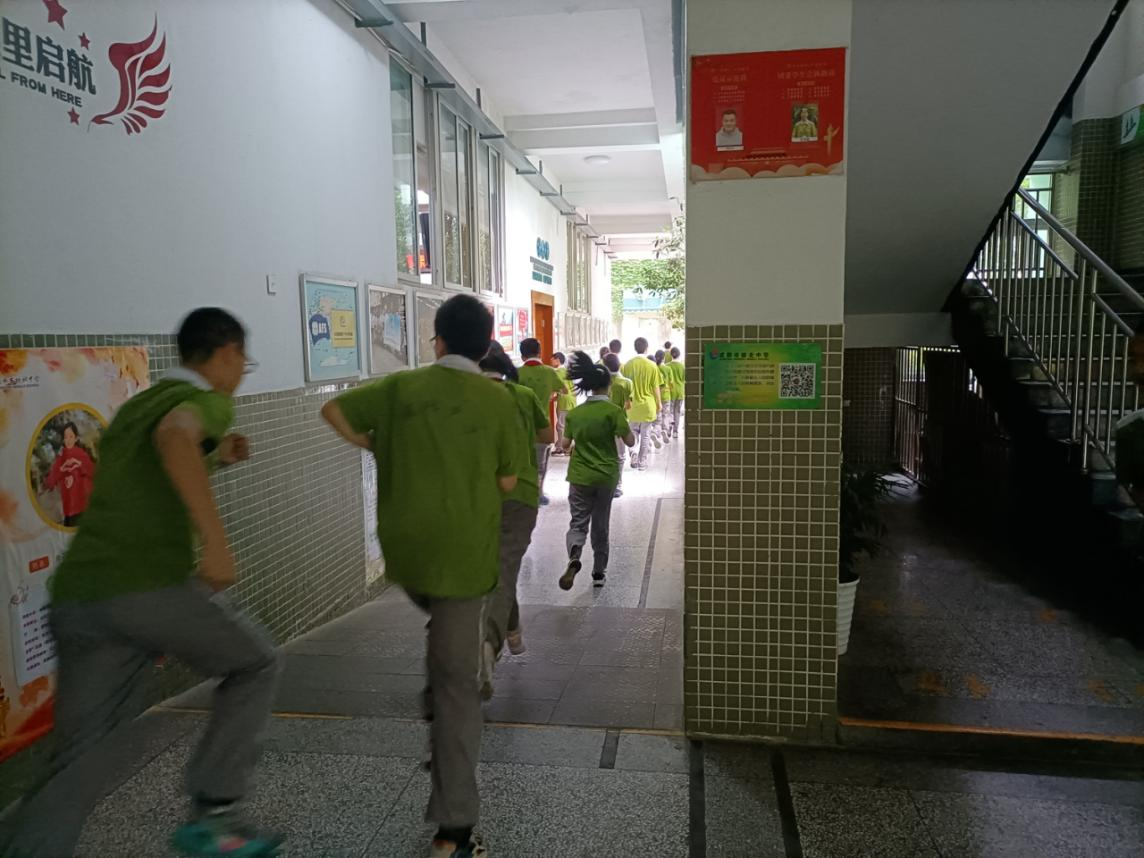 防災減災,預防在先 成都棕北中學聯合街道社區共建平安校園