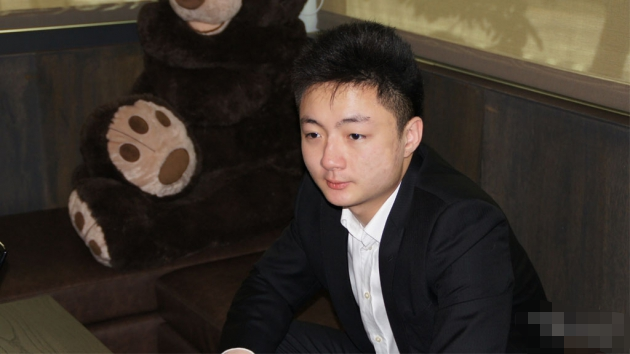 香港富四代钟培生晒自家豪宅,上下五层估值20亿,曾参加相亲节目