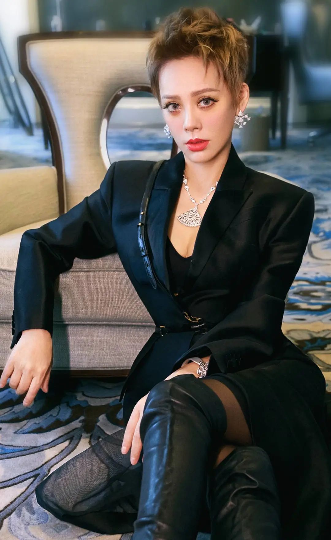 宁静:抢刘晓庆男友,闪婚嫁外国人,第一次见面就敢问公婆要房子