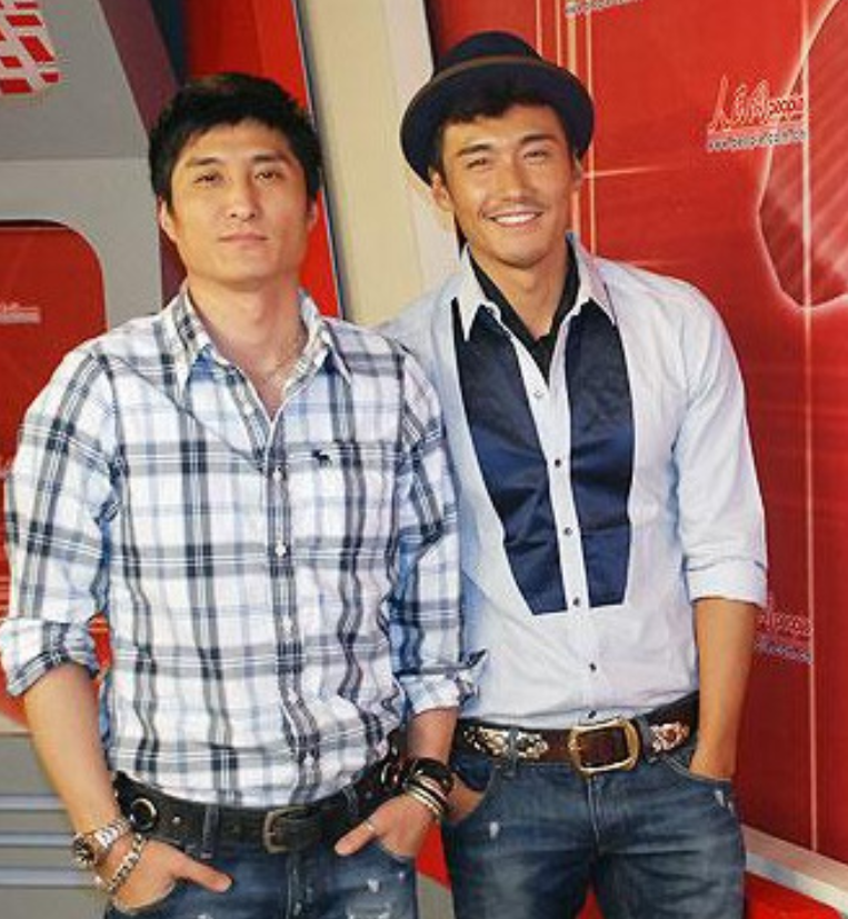 娱乐圈中也不例外,比如姜文姜武,许氏四兄弟等.