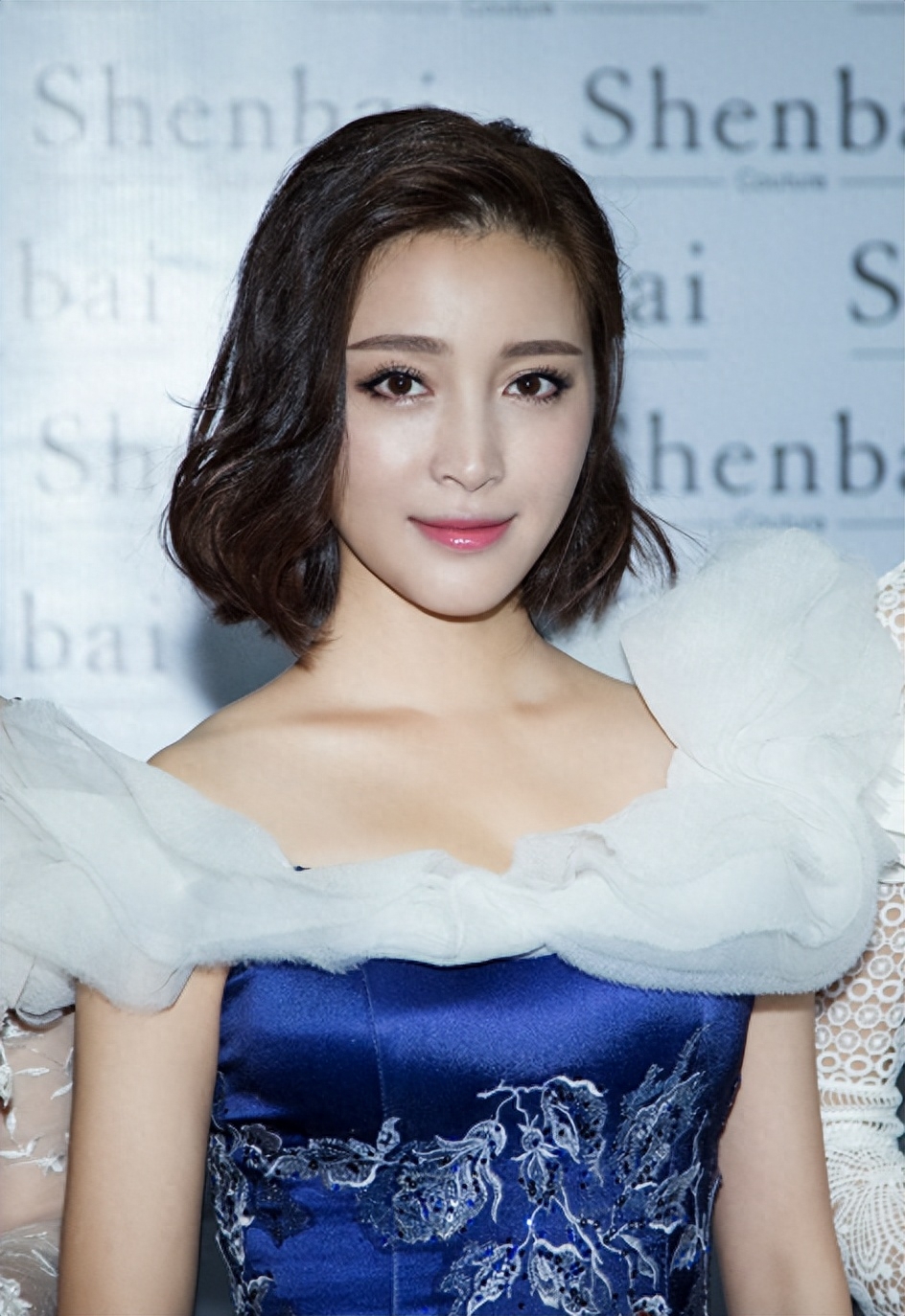 一,甘婷婷:从"最美潘金莲"到"查无此人"