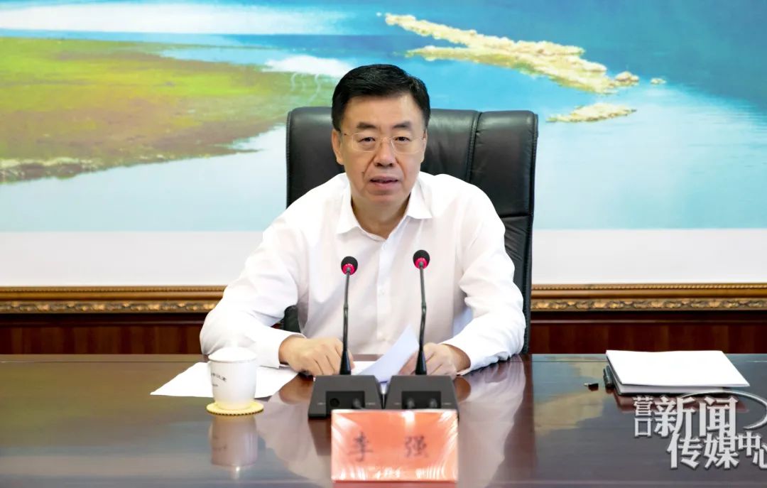 市委就市第十三次党代会报告征求市级离退休老领导代表意见建议