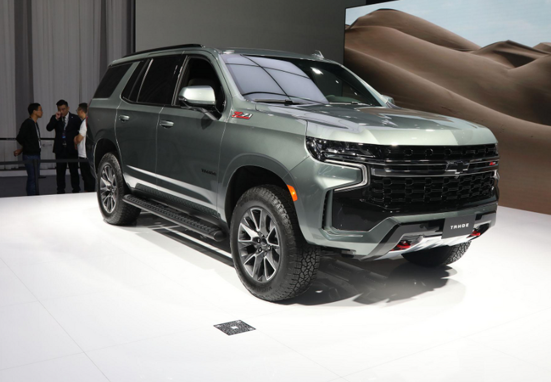 雪佛兰发布了新款tahoe太皓,与凯迪拉克escalade和gmcyukon同平台.