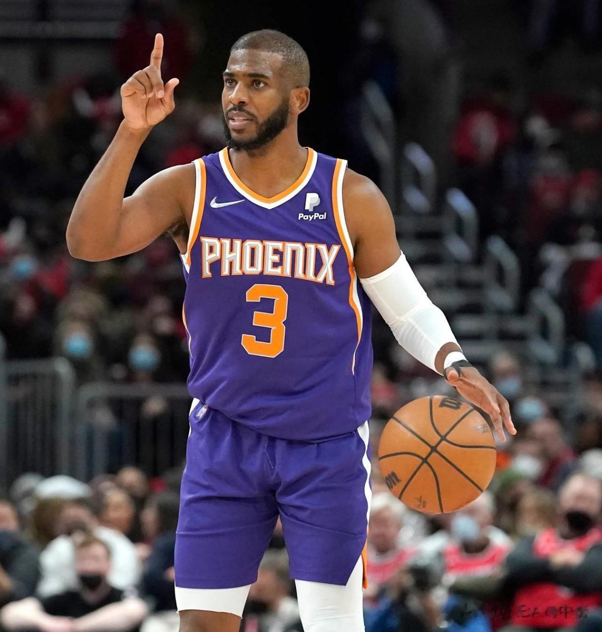 保罗,纳什,基德三位控球大师都拿到了5个助攻王,那么谁是最厉害的那一