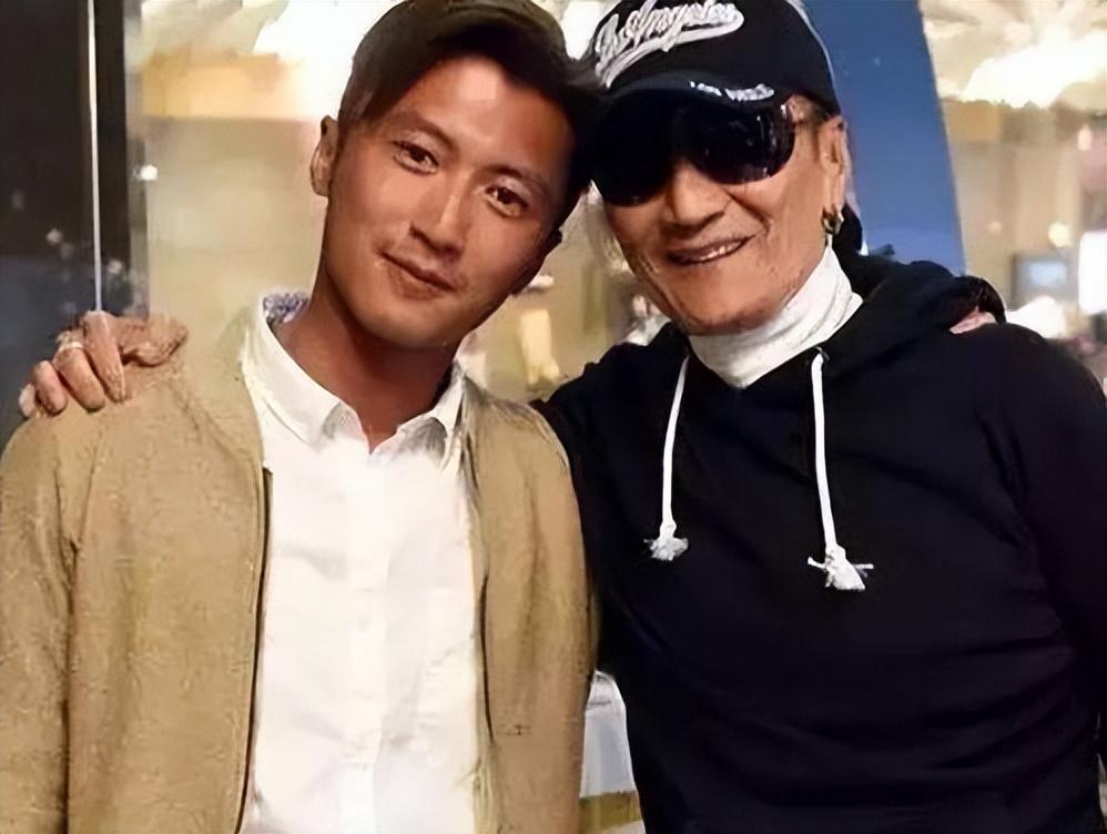 怎么"造"出谢霆锋的,谢贤也丝毫没有把大家当外人,录制《金星秀》时