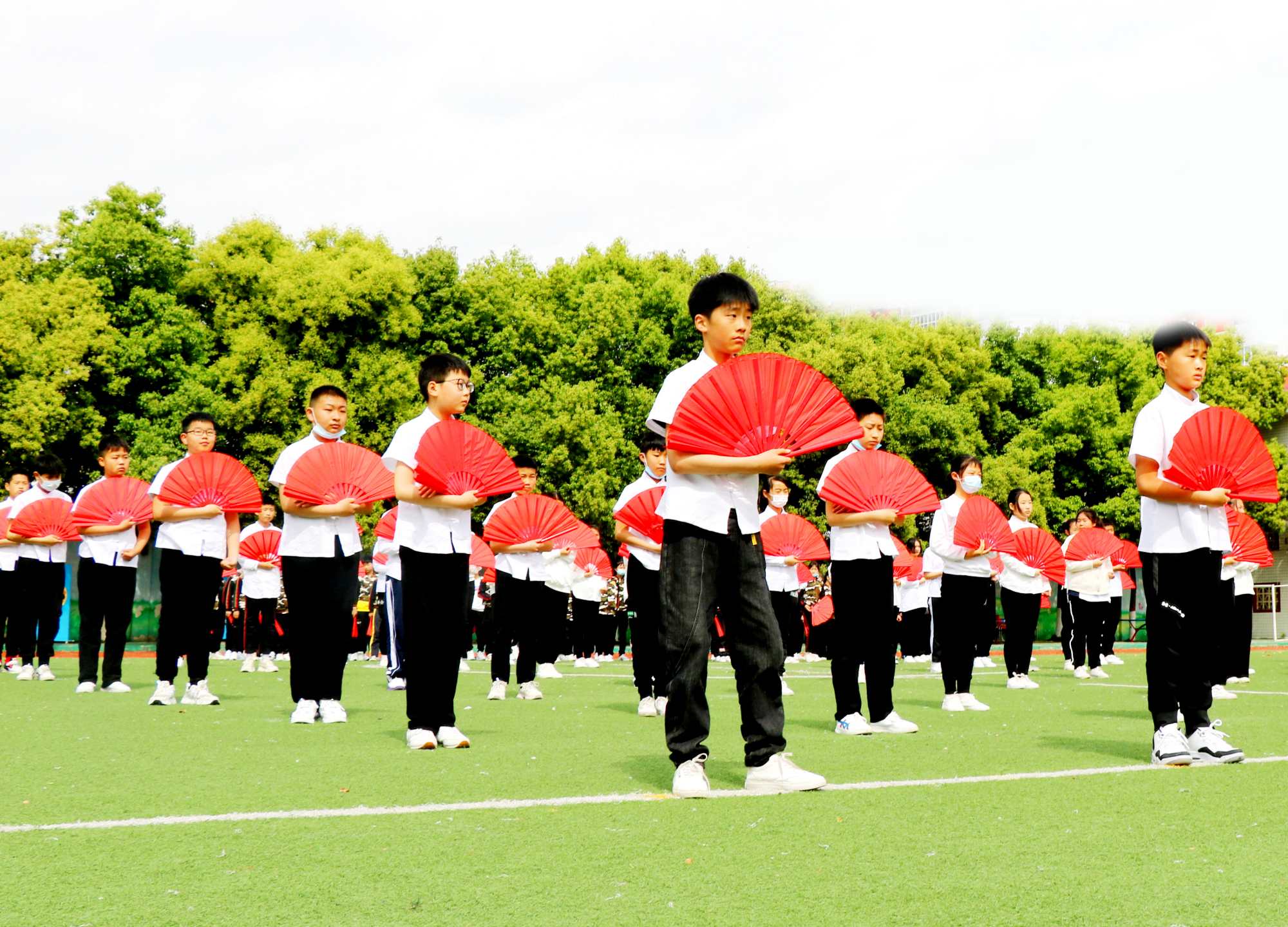 駐馬店市第十二初級中學(xué)怎么樣?陽光體育節(jié)(圖2)