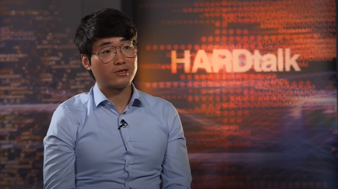 推荐BBC主持人当面揭穿＂嫖到失联＂郑文杰：你就是个间谍嘛