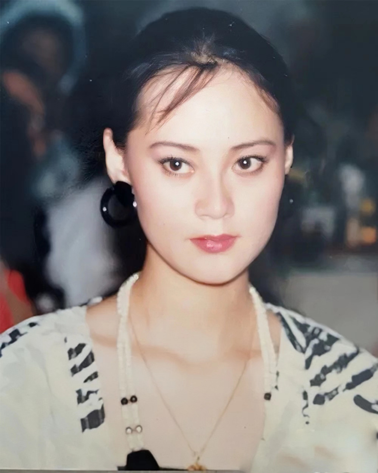 大宋佳:31岁为爱离婚,却因一包"毒血浆"让女儿愧疚20年