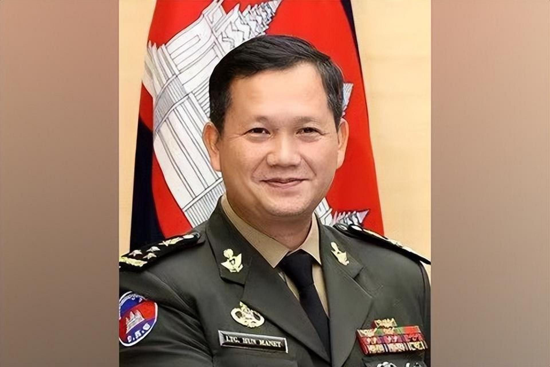 柬埔寨将进入洪玛奈时代 #柬埔寨国王任命洪玛奈为新首相#  中新网8月