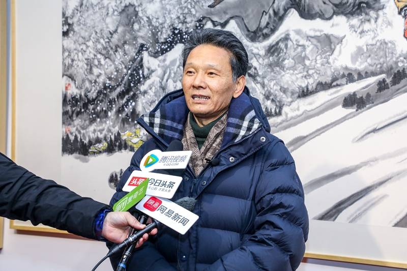 攀越——陈其和冰雪写意泼墨画展在北京举行