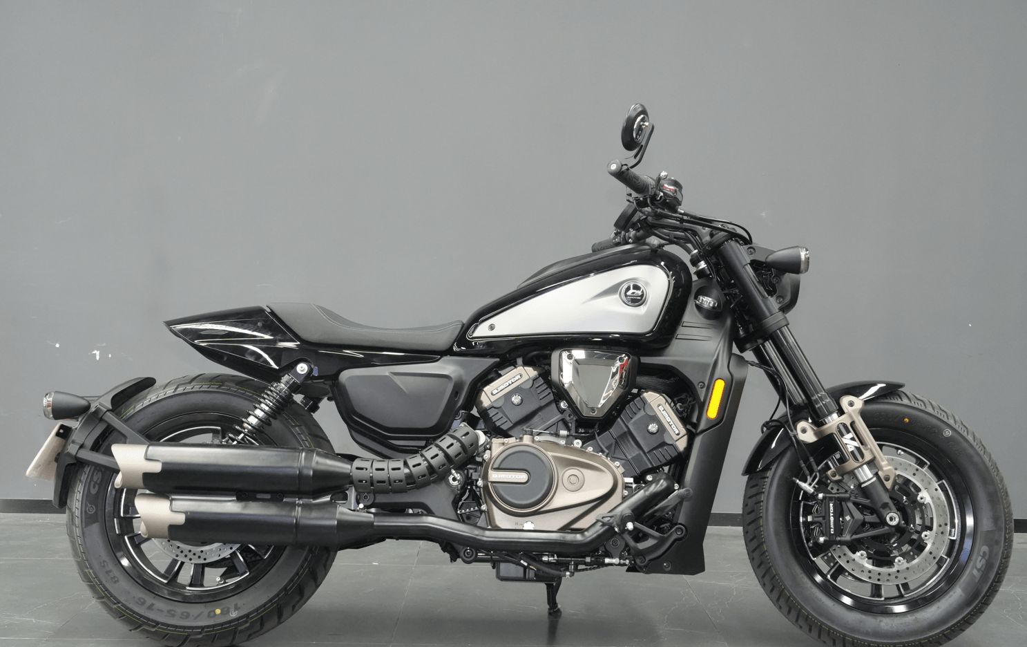 钱江首台台v型四缸闪600公布售价,35999元