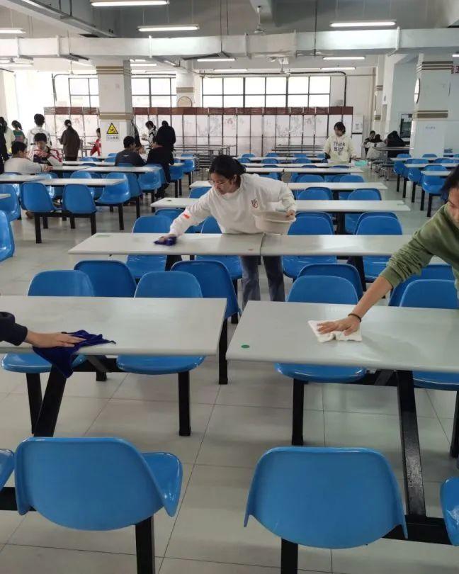 无锡市滨湖中学劳动教育宣传周系列活动展示