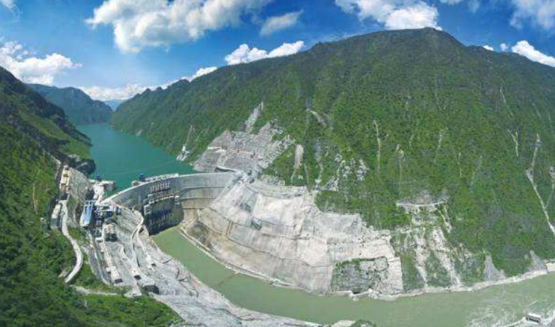 2017年云南玉溪,一投资39亿的水电站被迫停工,原因:保护一群鸟