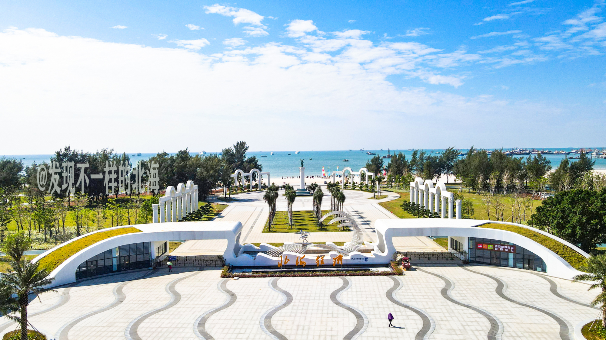 北海银滩景区新建好的三大景区大门正式亮相,你觉得哪个更加漂亮