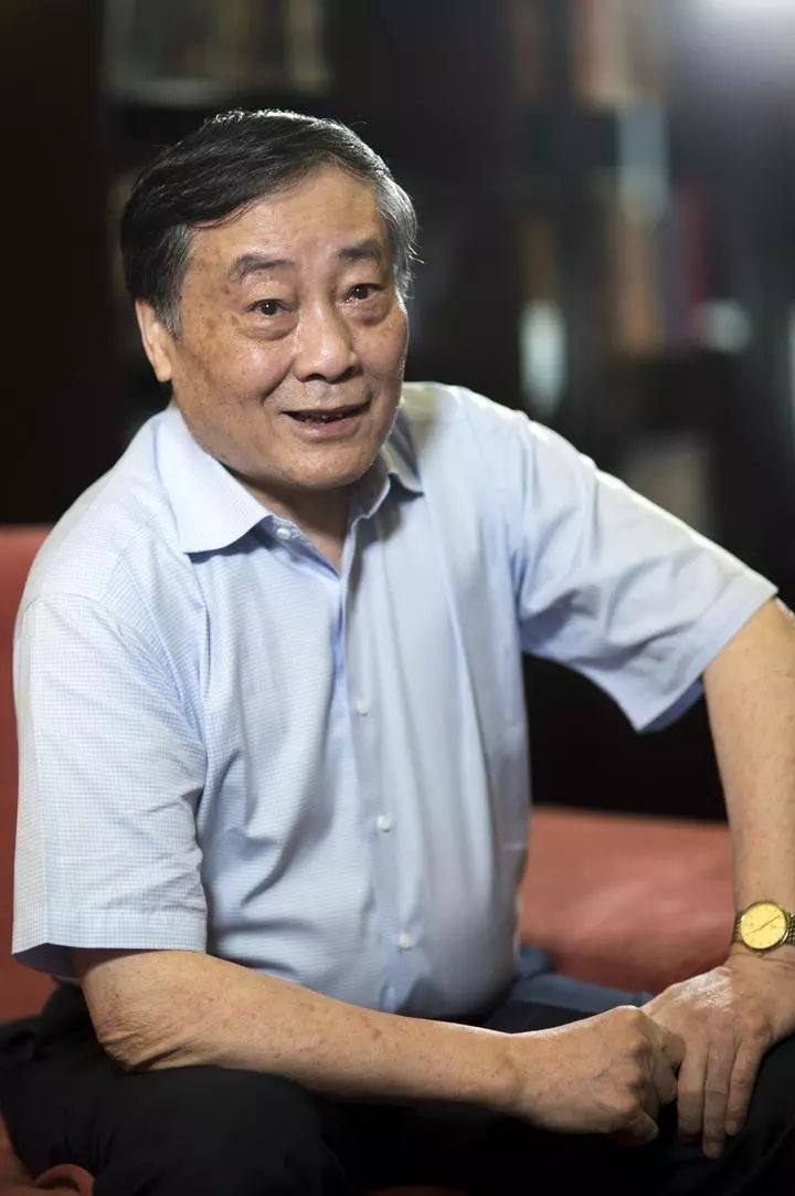 国美发生讨薪事件,京东也宣布降薪,宗庆后亏18亿却不降工资
