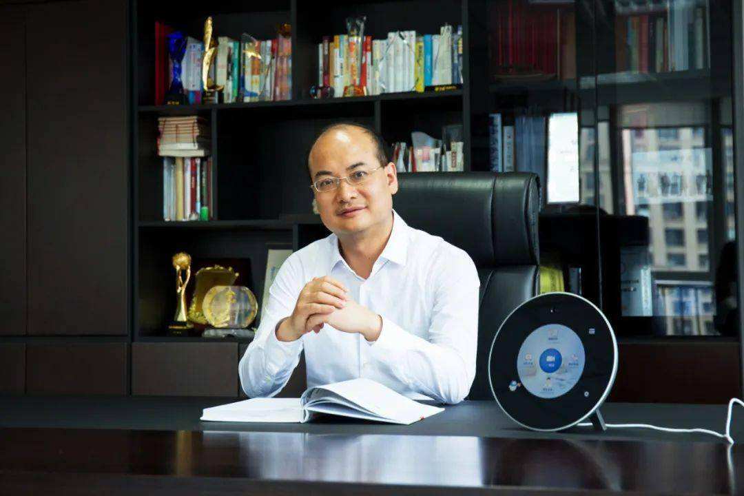 龙岩长汀新首富:26岁开始连续创业,一手创办了900亿"独角兽"