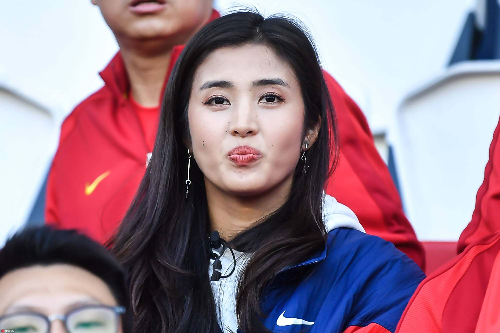 国民老婆被抛弃,女足赵丽娜离队内幕,贾秀全将其开除事出有因