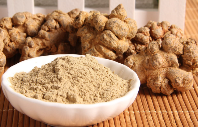 "人参补气第一,三七补血第一,味同而功亦等,故称人参三七为中药中之最