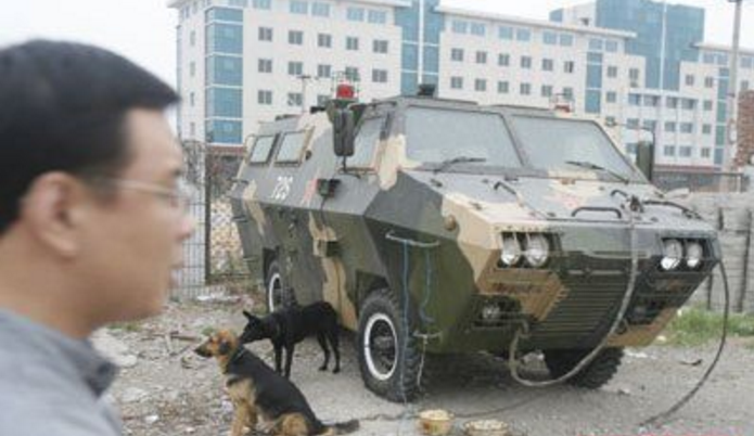 河北最牛黑老大杨树宽,敲诈8个亿开装甲车上路,被捕后结局如何