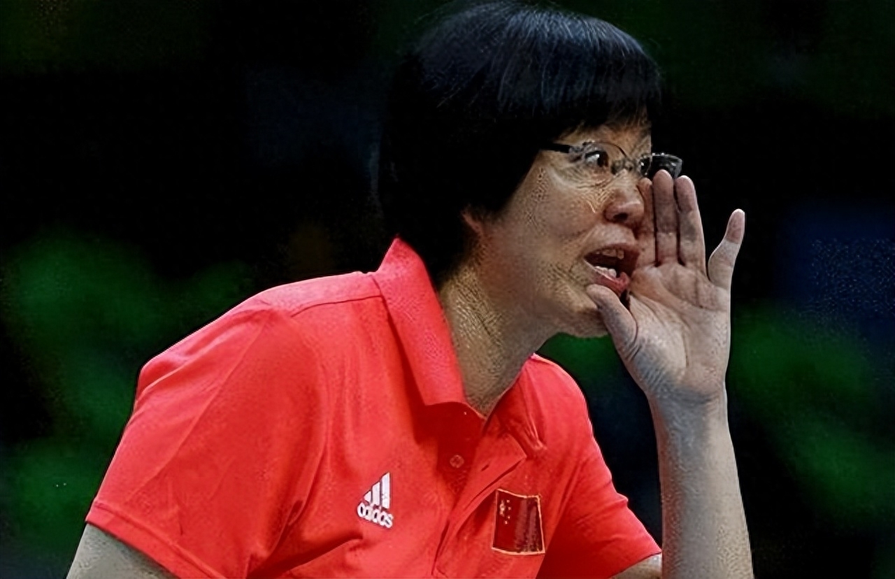 回顾郎平如释重负体育总局正式任命中国女排第一掌门走马上任