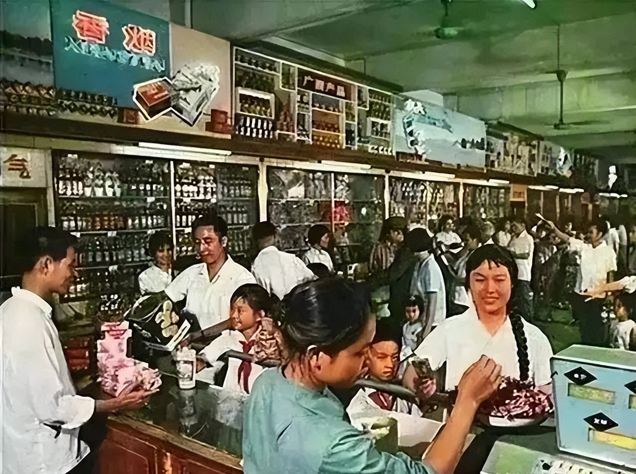 50年前,知青下乡时经常去"供销社"买的白酒,如今处境堪忧