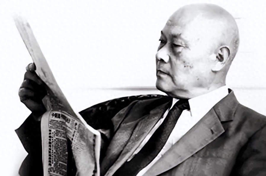 78年部长项南参加特工梁明德的葬礼省委书记疑惑他这是我爹