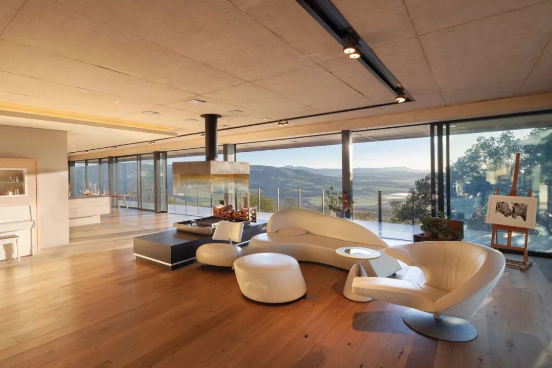 别墅设计│外部环境与室内环境无边界融合的空间美学