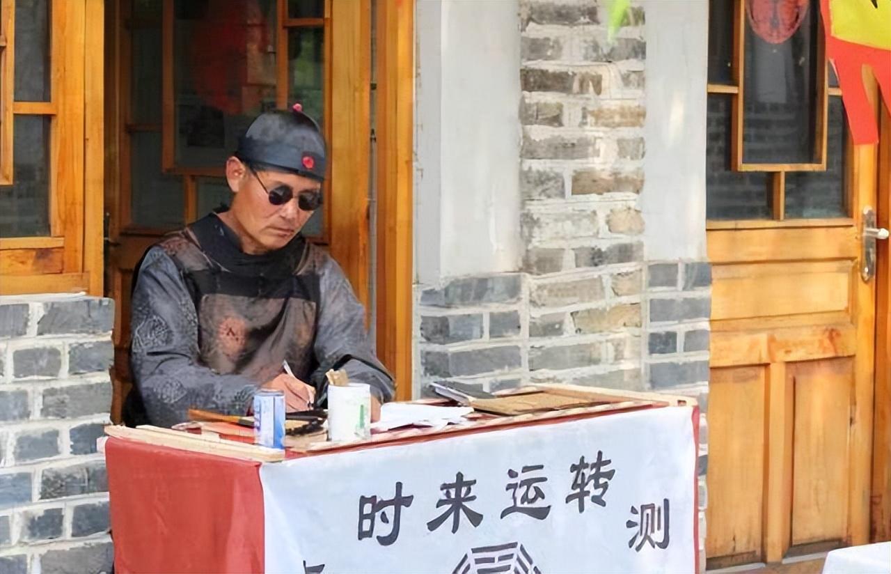 算命先生不认识你,却能张口说出你家几口人,真相其实很简单