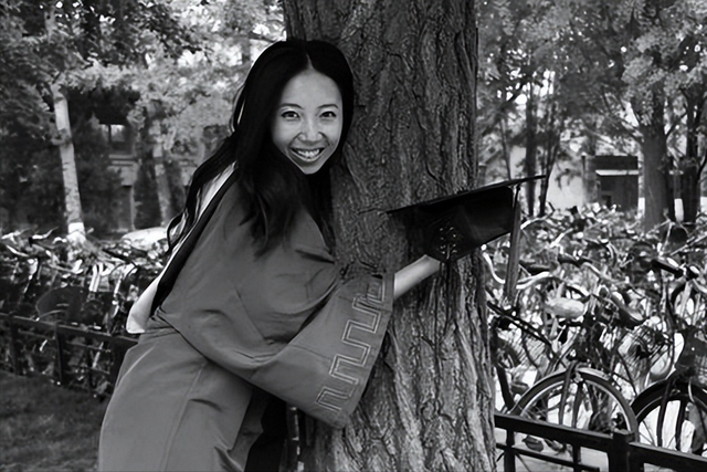 27年前,扬言"打败日本人为国争光"的9岁女孩张素,如今怎样了?