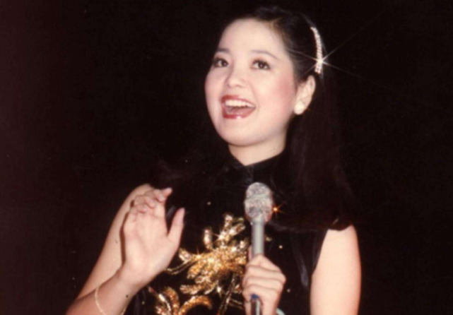 16岁女孩唱《千言万语》,被疑是邓丽君的转世?