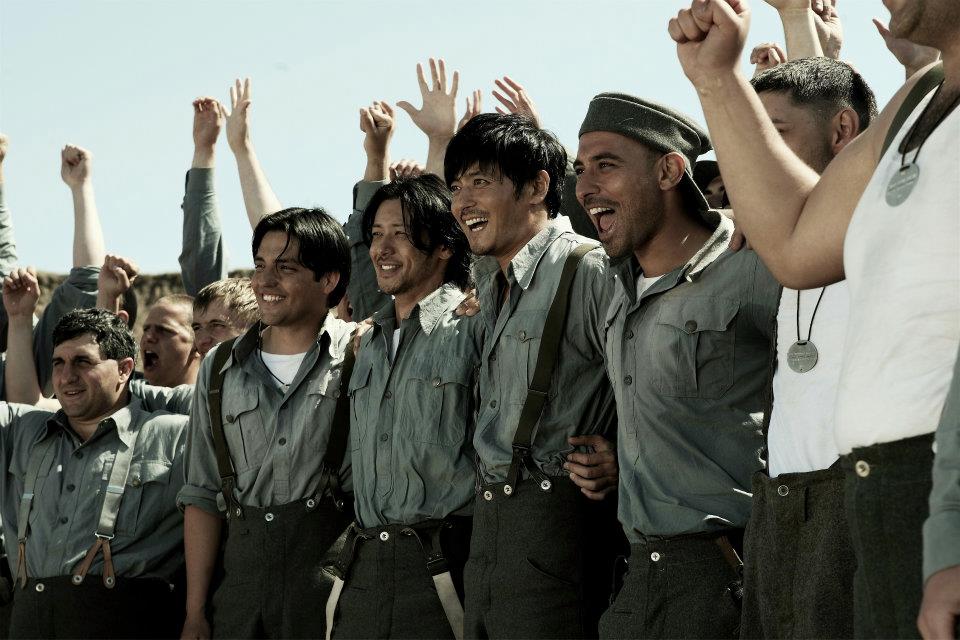 二战电影《登陆之日》:范冰冰成了神枪手,男主从朝鲜打到德国