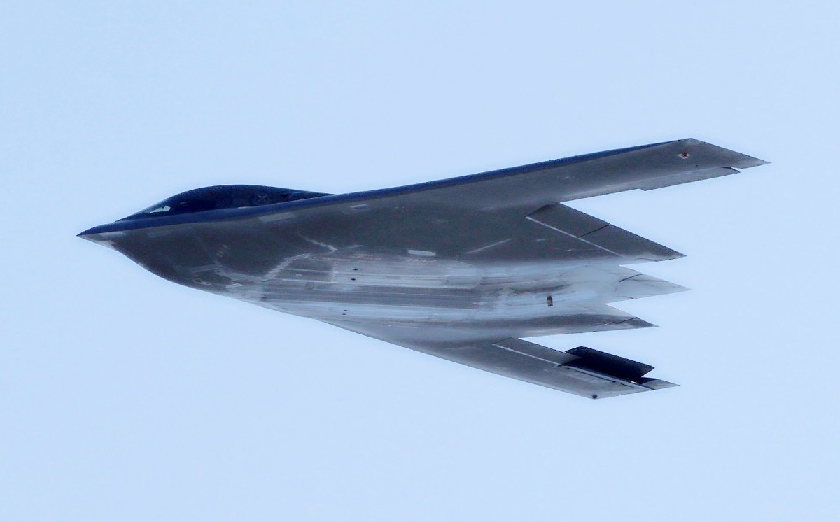 聊聊b-2:轰炸机中的航空母舰,每一架都有属于自己的名字