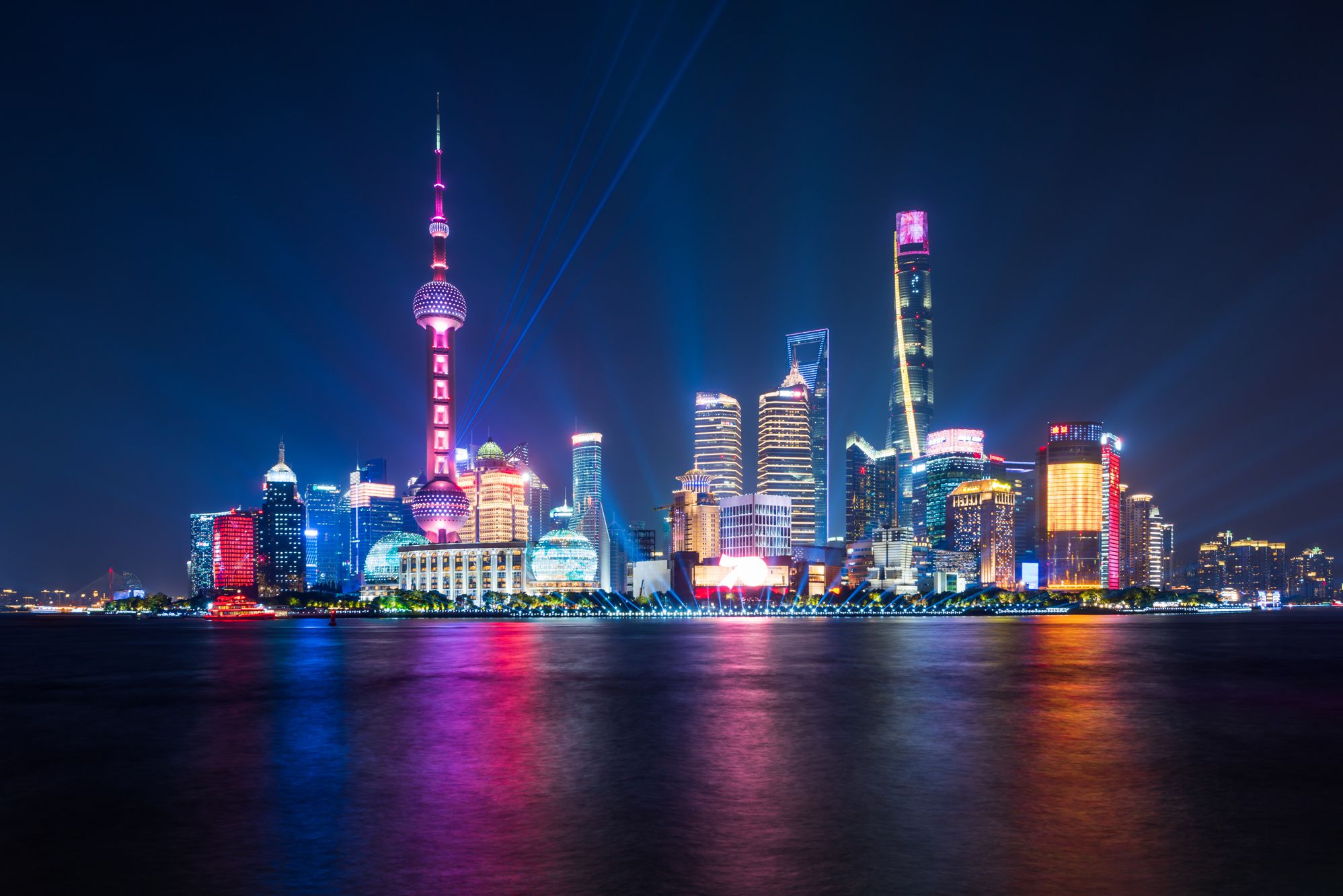 11月16日,拜登在会晤中提出设置"合理限制";中国财富超过美国