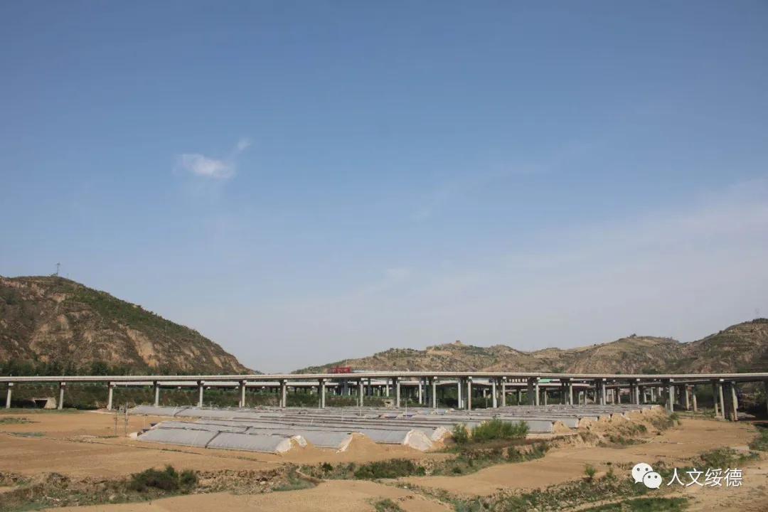 绥德石家湾镇:举办"订单式农产品"助力脱贫攻坚签约仪式