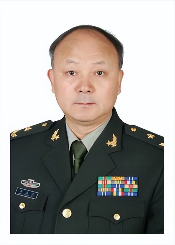 "爱国教授"李毅称:统一可牺牲500城市,竟与少将发言不谋而合