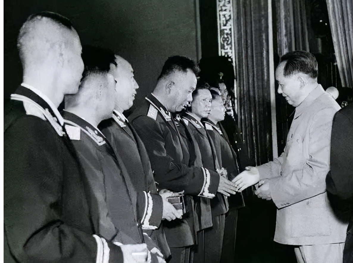 1955年授衔时,为何有4名兵团级干部仅为少将