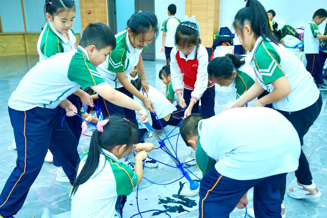 珊瑚康恒小学校长图片