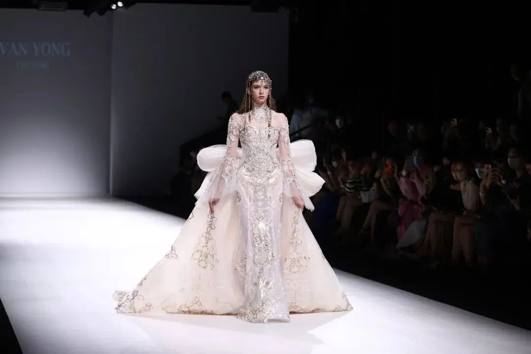 秀场进行时|2023品牌春夏系列t台看秀