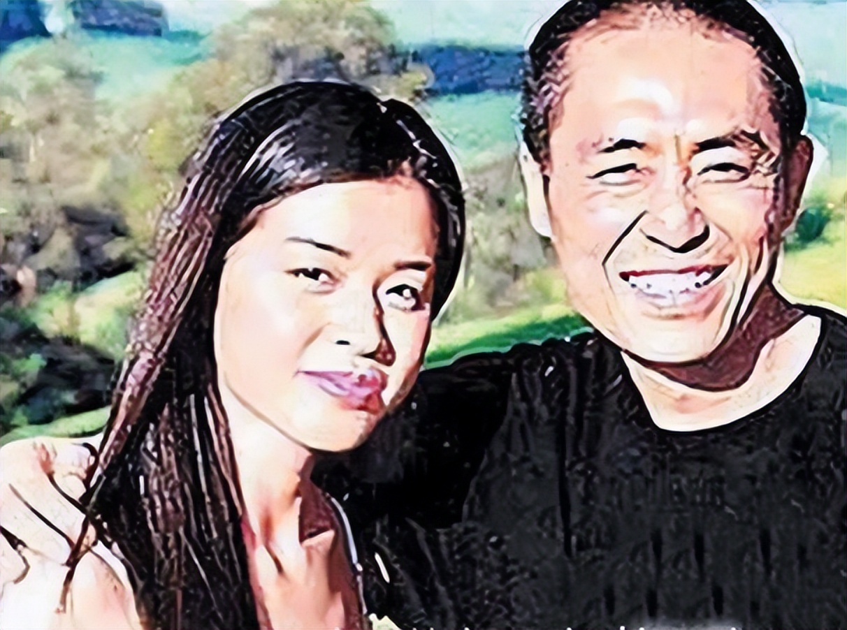 与张艺谋回酒店一夜未出,19岁嫩模王海珍回应记者:太正常了