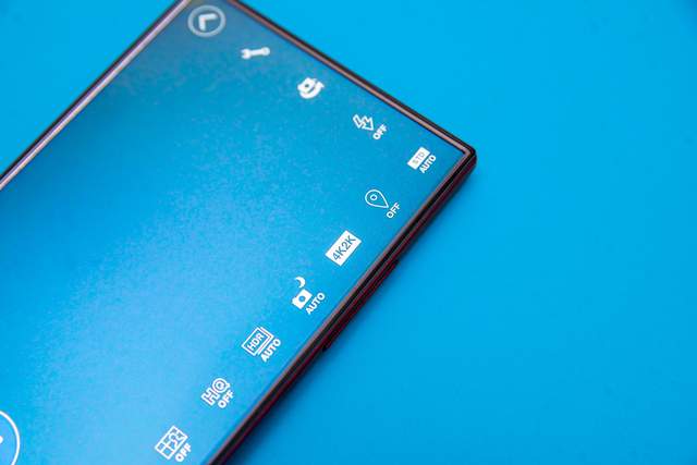 全面屏鼻祖-夏普402sh(外观与屏幕篇)