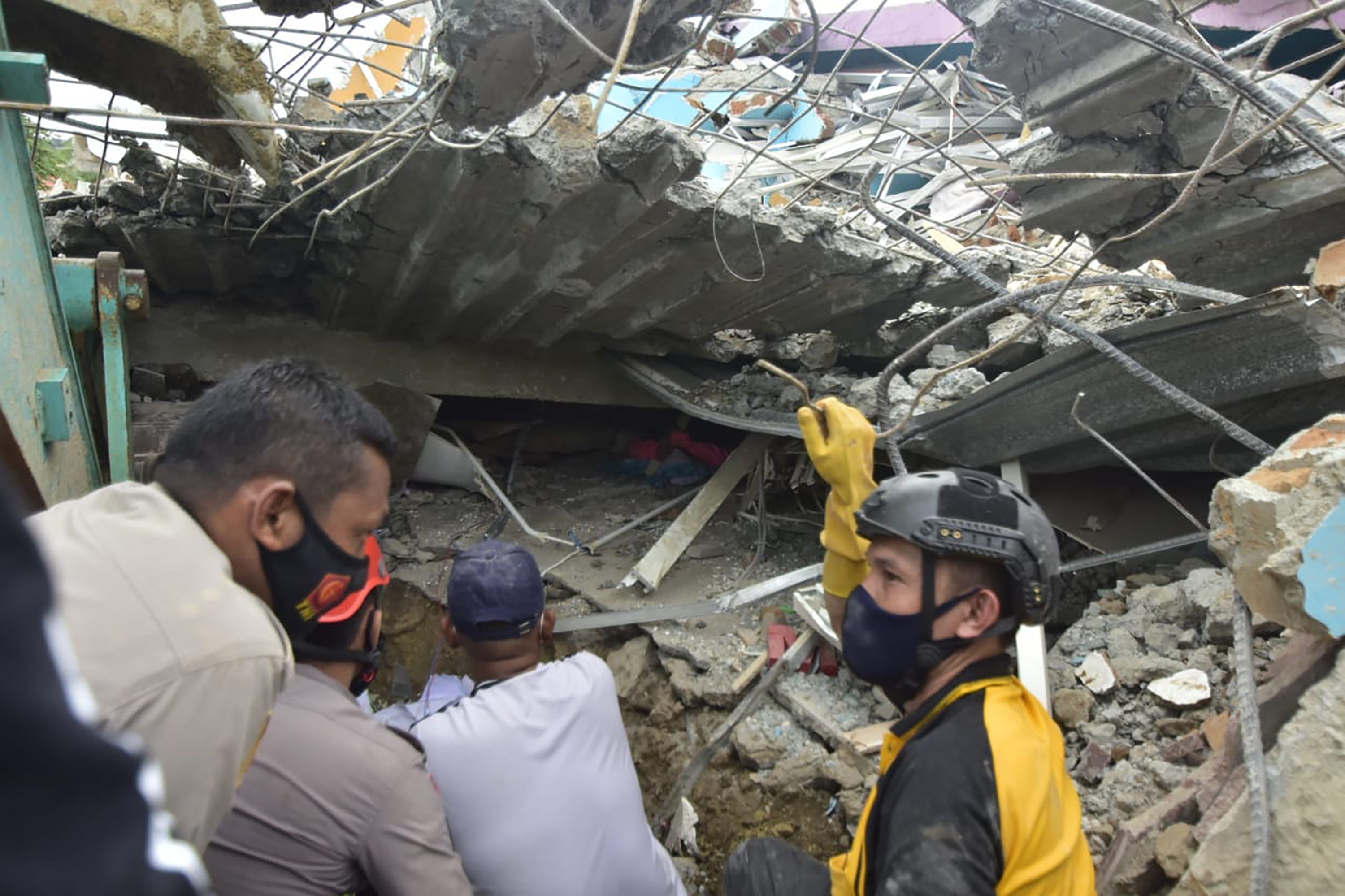 印尼地震:搜救进行中