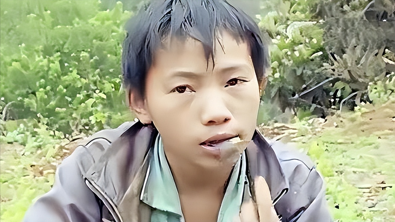 2014年,吃了7年野草的广西男孩获捐500万,拿到钱后他又做了什么